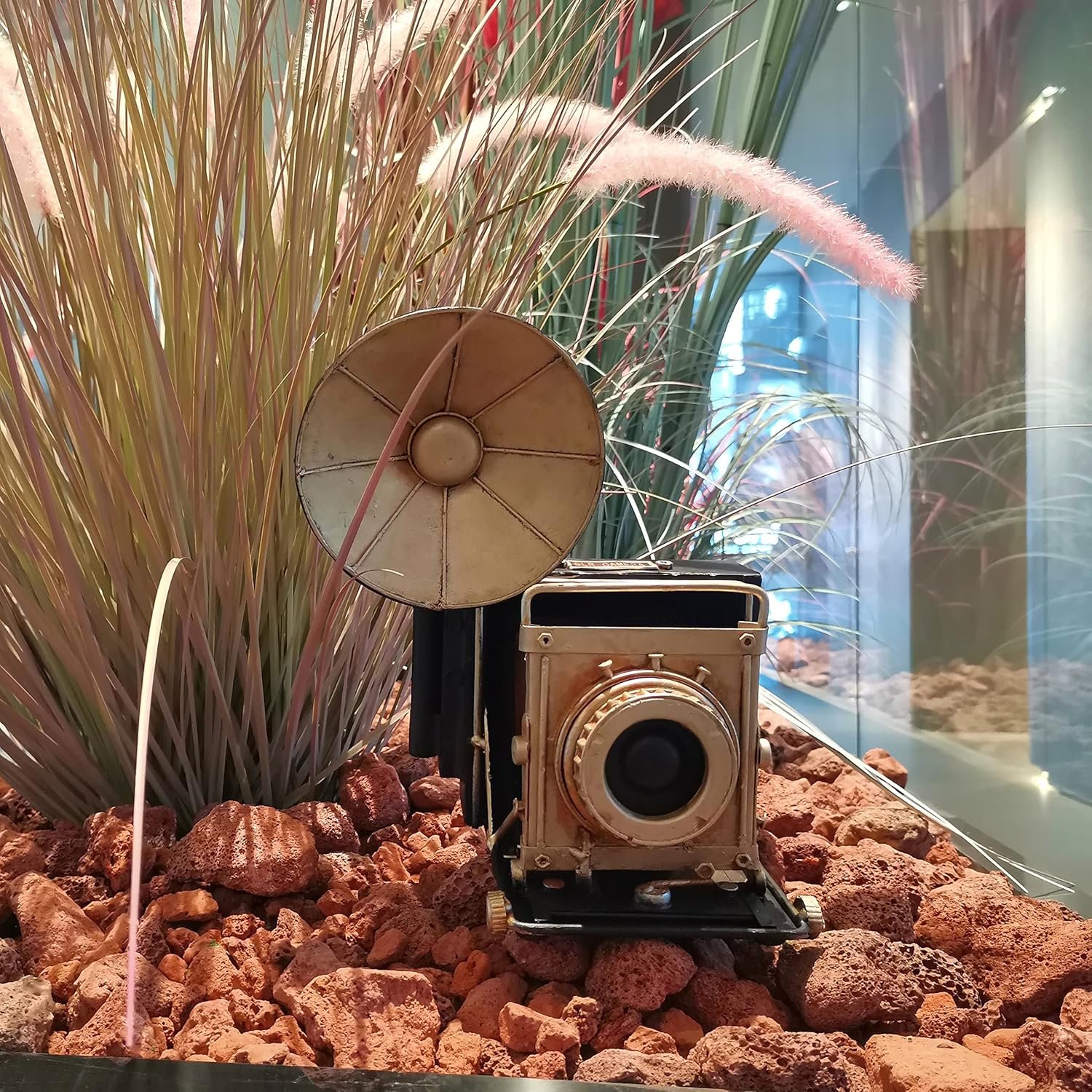 Vintage Camera Statue Model Showcase Decorative Props Showcase Camera Crafts Collectible Figurine Home Desktop Decoration - Image 10