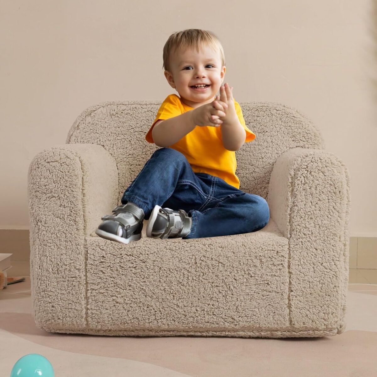 1747468367 kids snuggly soft sherpa chair cuddly toddler foam chair for boys and girls light grey.jpg