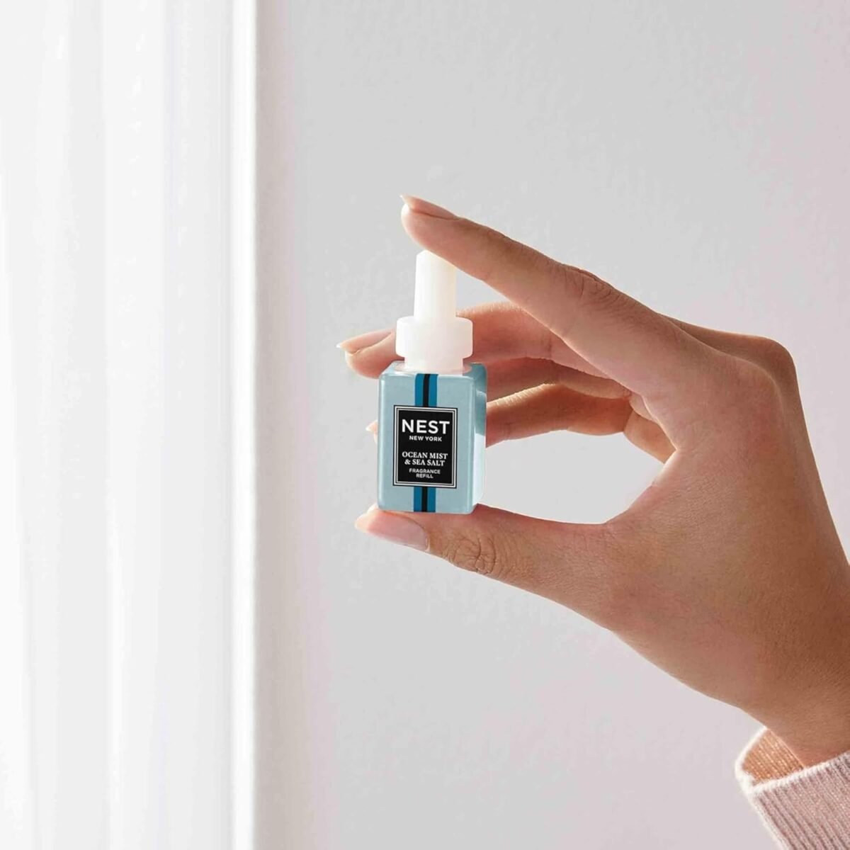 1749411970 nest new york smart home fragrance diffuser refill smart vials ocean mist sea salt 4 refill smart vials set of 2 designed for nest x pura 3 and nest x pura 4 diffusers cruelty free vegan.jpg