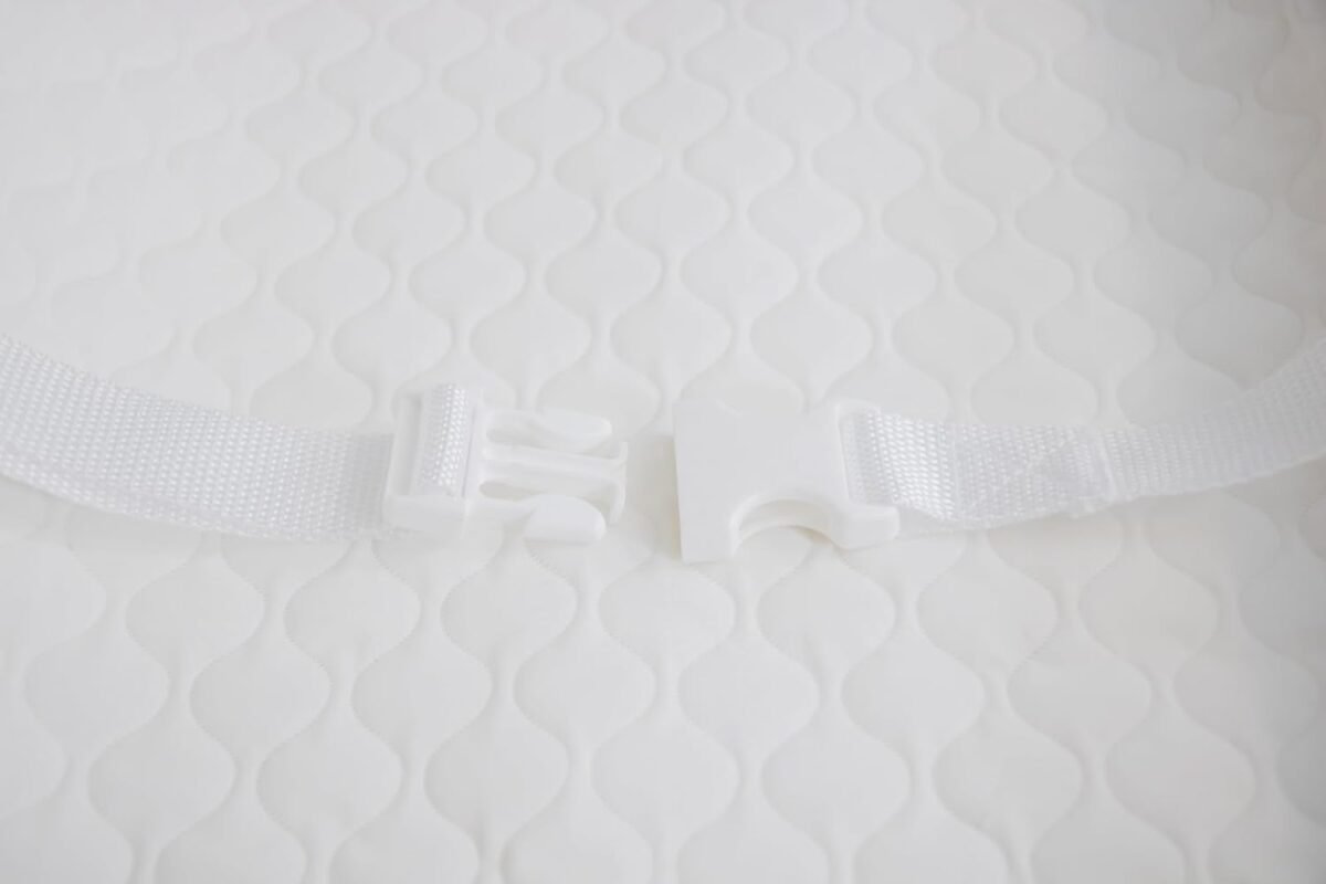 1749598733 regalo baby basics non slip infant changing pad with patented easy grip system – water resistant cover compatible with standard changing pad covers and dressers safe and secure white.jpg