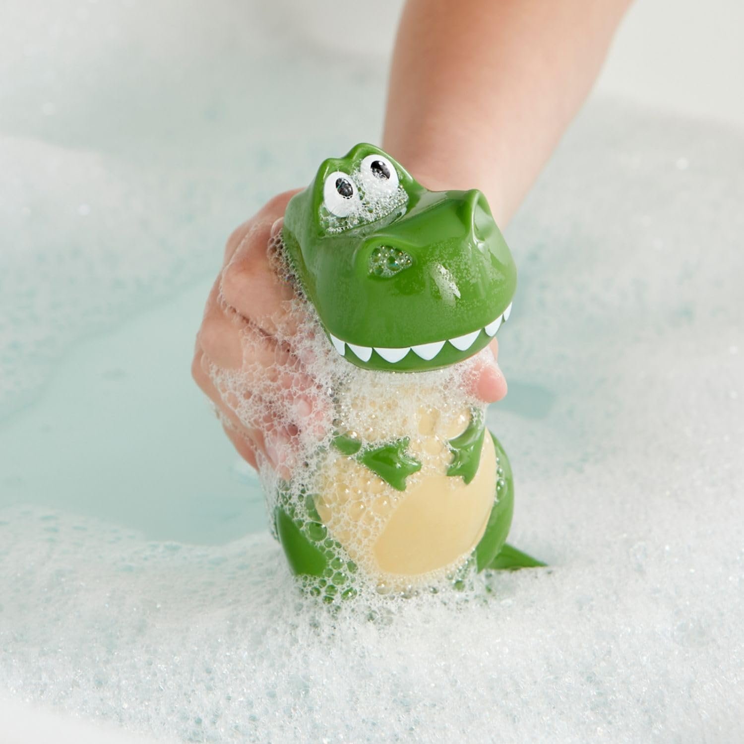 1750305012 disney store official bath set toy story kids bath accessories with beloved disney characters colorful and fun bath time essentials for kids suitable for all ages.jpg
