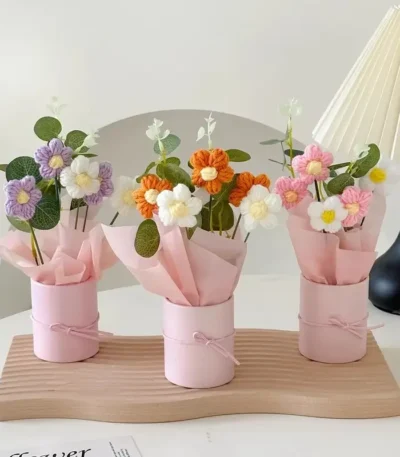 Exquisite Handmade Crocheted Bouquet Pure and Pink Daisies Braid Mother's Day Valentine's Day Birthday Wedding Home Decoration 1