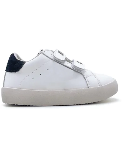 Everyday Chic Versatile Minimalist Sneakers with Trendy and Fashionable Star Accents Shoes for Girls Boys CCDB Dirty Tenis 1