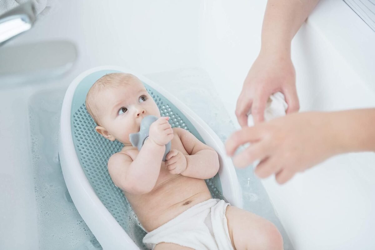 1752289977 angelcare baby bath support aqua ideal for babies less than 6 months old.jpg