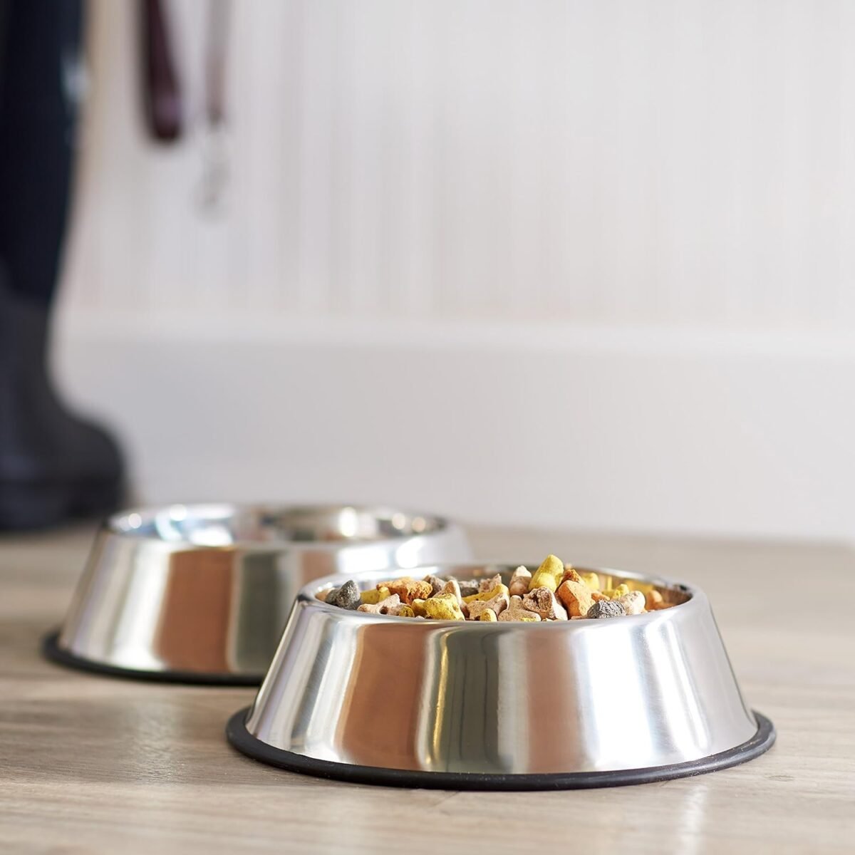 1752330224 amazon basics stainless steel non skid pet dog water and food bowl 2 pack 10 x 2.8 inches each holds up to 4 cups.jpg