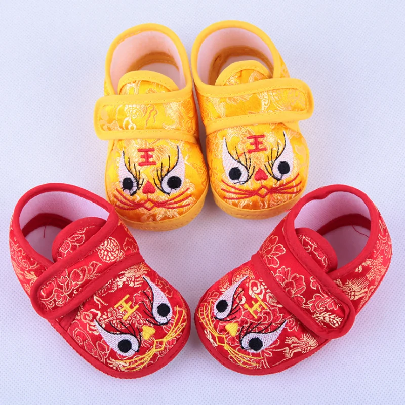 Baby shoes Chinese traditional tiger head shoes non-slip toddler shoes Baby shoes Chinese traditional tiger head shoes non-slip toddler shoes