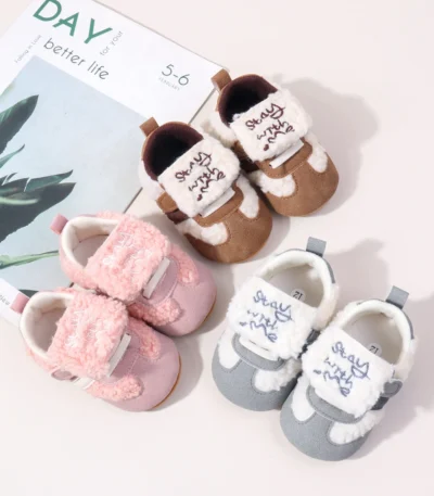 2025 New Design Autumn And Winter Newborn Baby Boys And Girls Causal Sports First Walking Toddler Shoes With Soft TPR Sole 1