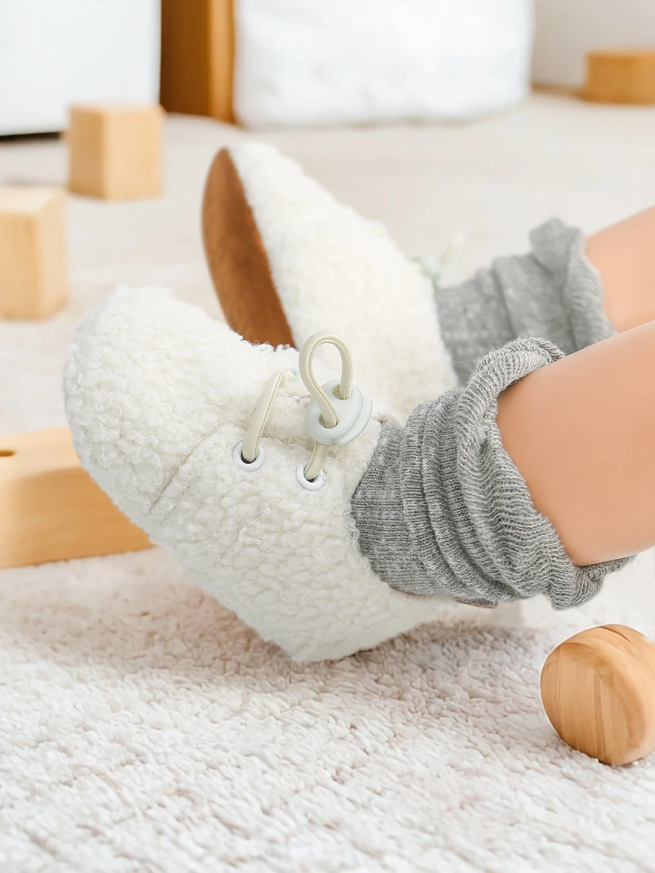 Infant Baby Boy Girl Cozy Fleece Bootie Newborn Stay On Slipper Winter Warm Gripper Non-Slip Crib Shoes Infant Baby Boy Girl Cozy Fleece Bootie Newborn Stay On Slipper Winter Warm Gripper Non-Slip Crib Shoes