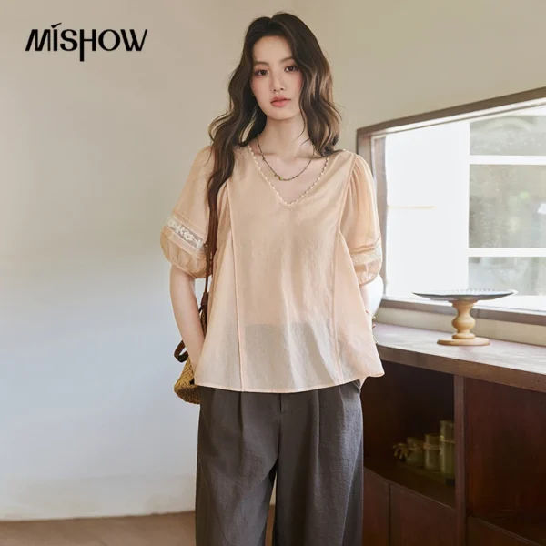 MISHOW Women’s Breathable Peach V Neck Blouse 2026 Summer Lace Hollow Splicing Puff Short Sleeve Loose Fairy Blouses MXF20X2739