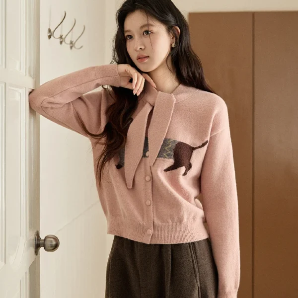 MISHOW Women’s Pink Knit Cardigan 2025 Autumn Winter Dachshund Pattern Bow Collar Sweaters Single-breasted Loose Tops MXE94Z2997