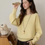 MISHOW Women’s Solid Knitted Sweater 2025 Autumn Winter Boat Neck Lantern Sleeve Loose Sweater Soft Warm Pullover Top MXE94Z2984