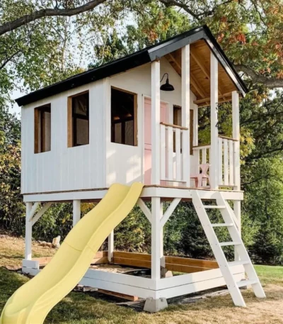 Customized Kindergarten Playhouse Outdoor Assembly Slide Tree House Children Climbing Cabin Mobile Garden Gazebo Wooden House